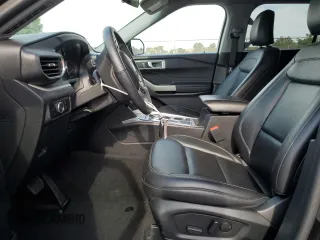 2024 Ford Explorer XLT with VIN 1FMSK7DH0RGA04223, listed as a Copart auction lot 54357745 with 24,914 mi miles and Clean Title. Bid and sale history available at DreamBid. Image 7.