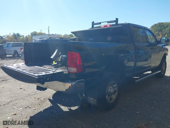 2018 Ram 2500 Tradesman with VIN 3C6UR5CJ4JG275190, listed as a IAAI auction lot 40623047 with 85,121 mi miles. Bid and sale history available at carsss.com. Image 4.