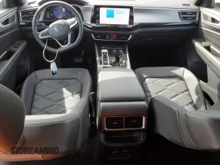 2024 Volkswagen Atlas SE z VIN 1V2WE2CA3RC226832, wystawiony jako Copart lot #45327965 z przebiegiem 5 824 mil mil oraz Szkoda całkowita • Salvage title. Historia ofert i sprzedaży dostępna na DreamBid. Obrazek 8.