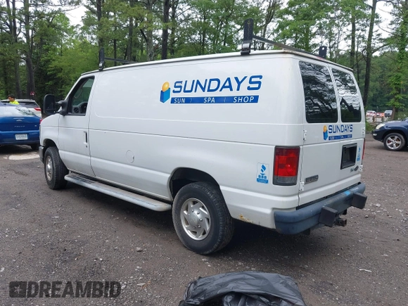 2010 Ford Econoline Cargo Commercial z VIN 1FTNE2EW5ADA39869, wystawiony jako IAAI lot #42501644 z przebiegiem 206 846 mil mil oraz . Historia ofert i sprzedaży dostępna na DreamBid. Obrazek 3.