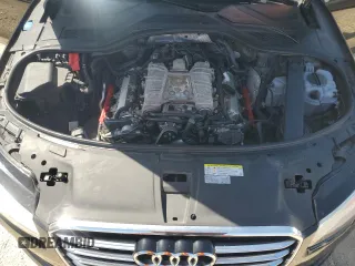 2018 Audi A8 z VIN WAU44AFD0JN000782, wystawiony jako Copart lot #68575924 z przebiegiem 99 098 mil mil oraz Nie do naprawy • Non repairable. Historia ofert i sprzedaży dostępna na DreamBid. Obrazek 14.