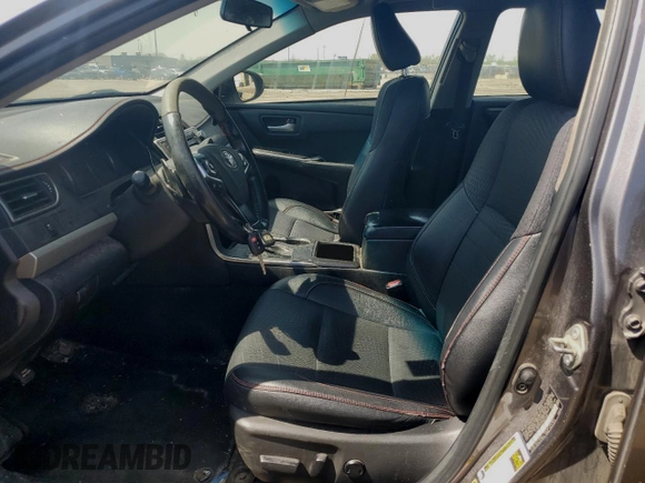 2015 Toyota Camry XLE with VIN 4T1BF1FK9FU921460, listed as a Copart auction lot 54565755 with 291,530 mi miles and Clean Title. Bid and sale history available at carsss.com. Image 7.
