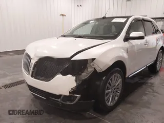 2011 Lincoln MKX with VIN 2LMDJ8JK8BBJ34012, listed as a IAAI auction lot 41524792 with 142,670 mi miles. Bid and sale history available at carsss.com. Image 6.