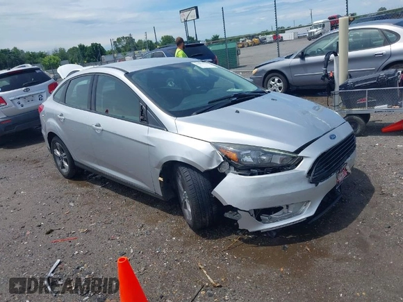 2017 Ford Focus SE with VIN 1FADP3FE4HL295573, listed as a IAAI auction lot 39562568 with 96,939 mi miles and . Bid and sale history available at carsss.com. Image 1.