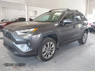 2024 Toyota RAV4 XLE Premium z VIN 2T3C1RFV0RC284225, wystawiony jako IAAI lot #42278949 z przebiegiem 15 765 mil mil oraz . Historia ofert i sprzedaży dostępna na DreamBid. Obrazek 18.