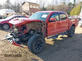 2016 Toyota Tacoma SR with VIN 3TMCZ5AN6GM009576, listed as a IAAI auction lot 40911932 with Not Provided miles and . Bid and sale history available at DreamBid. Image 18.