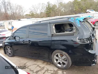 2011 Toyota Sienna SE with VIN 5TDXK3DCXBS112867, listed as a IAAI auction lot 41394925 with 235,567 mi miles. Bid and sale history available at carsss.com. Image 14.