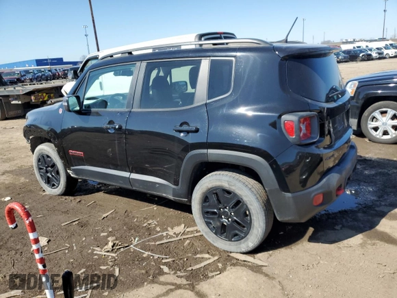 2018 Jeep Renegade Trailhawk with VIN ZACCJBCB5JPG87412, listed as a Copart auction lot 48333155 with 113,612 mi miles and Clean Title. Bid and sale history available at carsss.com. Image 2.