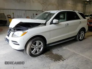 2013 Mercedes-Benz M 350 z VIN 4JGDA5HB6DA105896, wystawiony jako Copart lot #60414945 z przebiegiem 131 495 mil mil oraz Nie do naprawy • Non repairable. Historia ofert i sprzedaży dostępna na DreamBid. Obrazek 1.