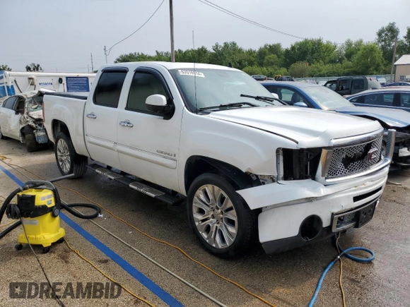 2008 GMC Sierra Denali z VIN 2GTEK638081191312, wystawiony jako Copart lot #63516914 z przebiegiem 261 810 mil mil oraz Szkody całkowita. Historia ofert i sprzedaży dostępna na DreamBid. Obrazek 4.