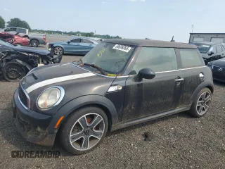 2013 MINI Hardtop S z VIN WMWSV3C58DT392939, wystawiony jako Copart lot #60608065 z przebiegiem Nie podano mil oraz Czysty tytuł • Clean title. Historia ofert i sprzedaży dostępna na DreamBid. Obrazek 1.