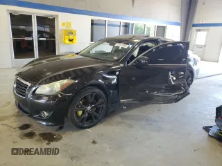 2012 Infiniti M z VIN JN1BY1APXCM332630, wystawiony jako Copart lot #57631885 z przebiegiem 213 783 mil mil oraz Szkoda całkowita • Salvage title. Historia ofert i sprzedaży dostępna na DreamBid. Obrazek 1.