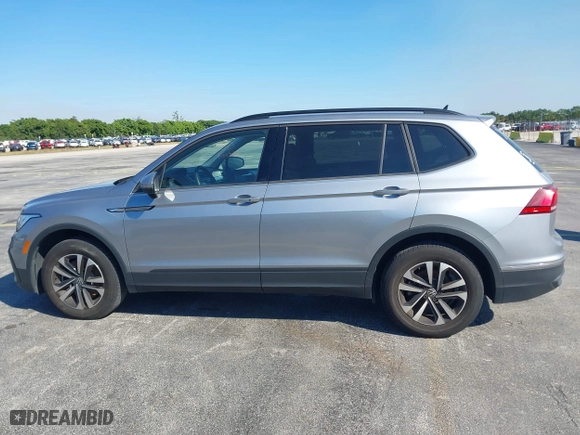 2024 Volkswagen Tiguan S with VIN 3VVRB7AX6RM030444, listed as a IAAI auction lot 41757576 with 41,717 mi miles. Bid and sale history available at carsss.com. Image 13.