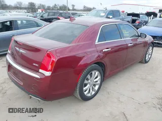 2019 Chrysler 300 Limited with VIN 2C3CCAKG4KH586497, listed as a IAAI auction lot 41511850 with 55,479 mi miles. Bid and sale history available at carsss.com. Image 4.