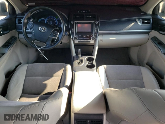 2012 Toyota Camry XLE z VIN 4T1BD1FKXCU007915, wystawiony jako Copart lot #60313605 z przebiegiem 186 574 mil mil oraz Szkoda całkowita • Salvage title. Historia ofert i sprzedaży dostępna na DreamBid. Obrazek 8.