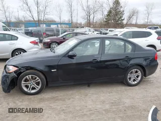2008 BMW 3 Series 328xi with VIN WBAVC93548KZ73131, listed as a IAAI auction lot 42052857 with 118,077 mi miles. Bid and sale history available at carsss.com. Image 14.
