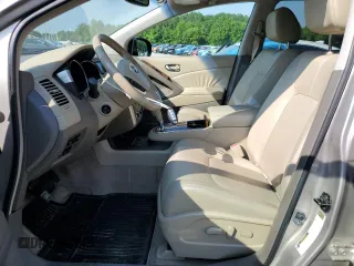 2010 Nissan Murano SL z VIN JN8AZ1MW2AW125891, wystawiony jako Copart lot #59665025 z przebiegiem 82 680 mil mil oraz Czysty tytuł • Clean title. Historia ofert i sprzedaży dostępna na DreamBid. Obrazek 7.