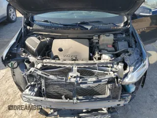 2018 Chevrolet Traverse LT Cloth with VIN 1GNERGKW4JJ282412, listed as a Copart auction lot 87039574 with 108,093 mi miles and Salvage Title. Bid and sale history available at carsss.com. Image 12.