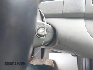 2002 Toyota Camry XLE z VIN 4T1BF32K42U531992, wystawiony jako IAAI lot #42294926 z przebiegiem 294 929 mil mil oraz . Historia ofert i sprzedaży dostępna na DreamBid. Obrazek 11.