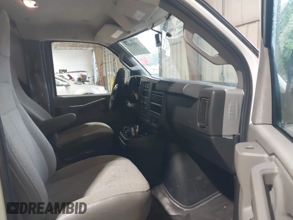 2021 Chevrolet Express Cargo with VIN 1GCWGAFP4M1160480, listed as a IAAI auction lot 42621437 with 99,142 mi miles and . Bid and sale history available at DreamBid. Image 5.