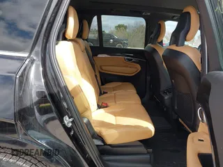 2017 Volvo XC90 Momentum with VIN YV4A22PK1H1133452, listed as a IAAI auction lot 41969097 with 160,904 mi miles. Bid and sale history available at carsss.com. Image 8.