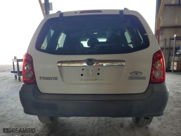 2006 Mazda Tribute i with VIN 4F2YZ02Z16KM17645, listed as a Copart auction lot 80996344 with 175,970 mi miles and Salvage Title. Bid and sale history available at carsss.com. Image 6.