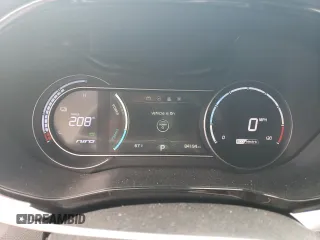 2020 Kia Niro EX Premium with VIN KNDCE3LGXL5081072, listed as a Copart auction lot 72268694 with 84,194 mi miles and Clean Title. Bid and sale history available at DreamBid. Image 9.