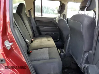 2014 Jeep Patriot Latitude z VIN 1C4NJRFB3ED626089, wystawiony jako Copart lot #60693585 z przebiegiem 196 852 mil mil oraz Czysty tytuł • Clean title. Historia ofert i sprzedaży dostępna na DreamBid. Obrazek 11.