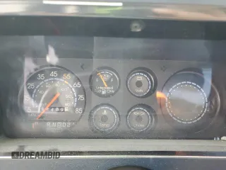 1987 Chevrolet El Camino SS z VIN 3GCCW80H4HS912151, wystawiony jako Copart lot #52302005 z przebiegiem 54 489 mil mil oraz Szkoda całkowita • Salvage title. Historia ofert i sprzedaży dostępna na DreamBid. Obrazek 9.