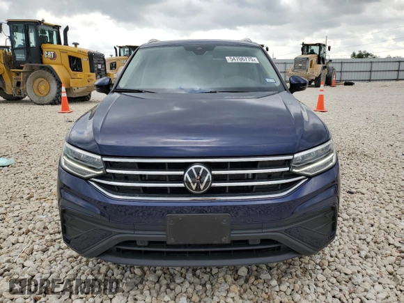2024 Volkswagen Tiguan SE with VIN 3VVNB7AX0RM156717, listed as a Copart auction lot 54706775 with 419 mi miles and Salvage title. Bid and sale history available at DreamBid. Image 5.