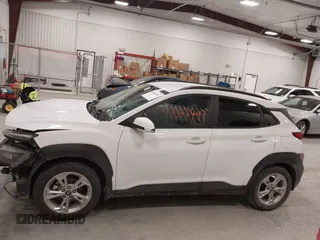 2022 Hyundai Kona SEL with VIN KM8K62AB0NU814275, listed as a IAAI auction lot 41547497 with 58,568 mi miles. Bid and sale history available at carsss.com. Image 14.