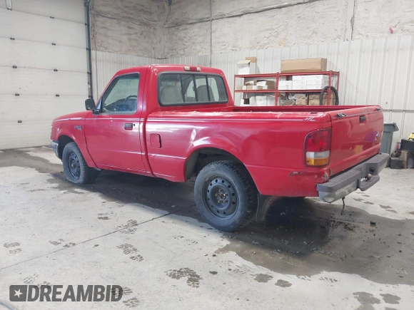 1996 Ford Ranger XL z VIN 1FTCR10A8TPB46028, wystawiony jako IAAI lot #42477552 z przebiegiem 219 635 mil mil oraz . Historia ofert i sprzedaży dostępna na DreamBid. Obrazek 3.