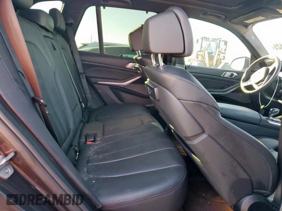 2021 BMW X5 xDrive40i with VIN 5UXCR6C0XM9D81103, listed as a Copart auction lot 54363525 with 95,870 mi miles and Salvage title. Bid and sale history available at DreamBid. Image 11.