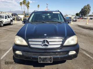 2005 Mercedes-Benz M-Class 5.0L with VIN 4JGAB75E95A564285, listed as a Copart auction lot 70339474 with 134,928 mi miles and Clean Title. Bid and sale history available at carsss.com. Image 5.