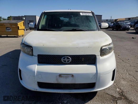 2008 Scion xB z VIN JTLKE50E881029694, wystawiony jako Copart lot #61237275 z przebiegiem 223 109 mil mil oraz Czysty tytuł • Clean title. Historia ofert i sprzedaży dostępna na DreamBid. Obrazek 5.