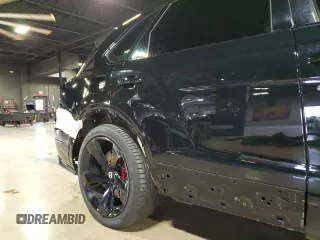 2020 Bentley Bentayga V8 z VIN SJAAM2ZV9LC031383, wystawiony jako Copart lot #74666394 z przebiegiem 30 830 mil mil oraz Szkoda całkowita • Salvage title. Historia ofert i sprzedaży dostępna na DreamBid. Obrazek 12.