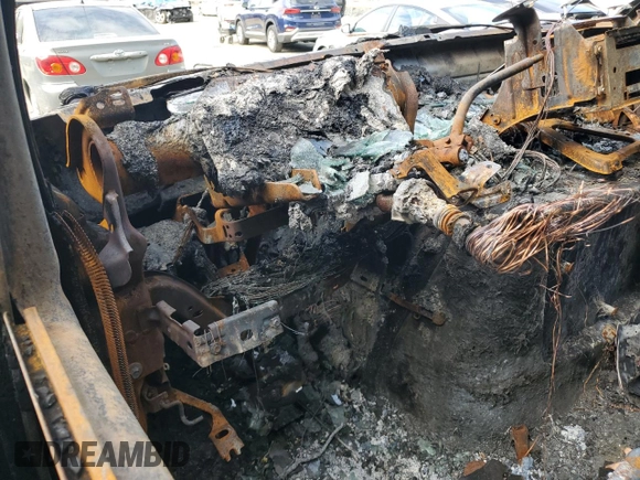 2011 Ford Econoline Passenger XL with VIN 1FBNE3BL5BDA78418, listed as a Copart auction lot 70176784 with Not Provided miles and Salvage Title. Bid and sale history available at DreamBid. Image 9.