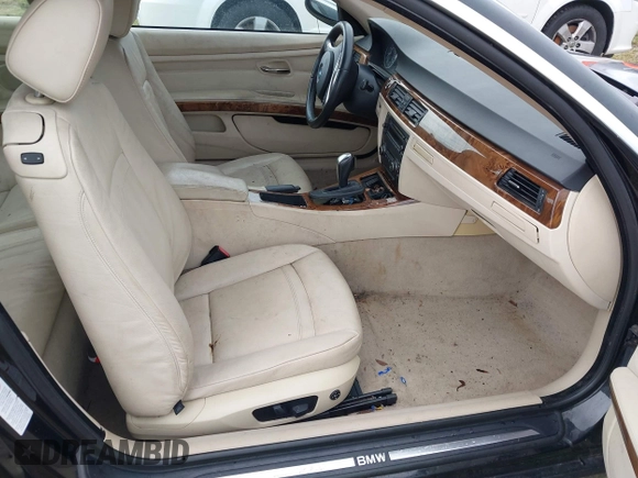 2007 BMW 3 Series 328i с VIN WBAWB33577PV70380, выставлен на аукционе IAAI как лот 40485547 с пробегом Не указан миль и . История ставок и продаж доступна на DreamBid. Изображение 5.