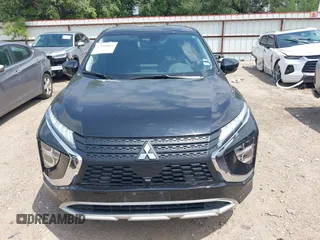 2025 Mitsubishi Eclipse Cross SE z VIN JA4ATWAA5SZ004141, wystawiony jako IAAI lot #42188861 z przebiegiem 7 481 mil mil oraz . Historia ofert i sprzedaży dostępna na DreamBid. Obrazek 12.