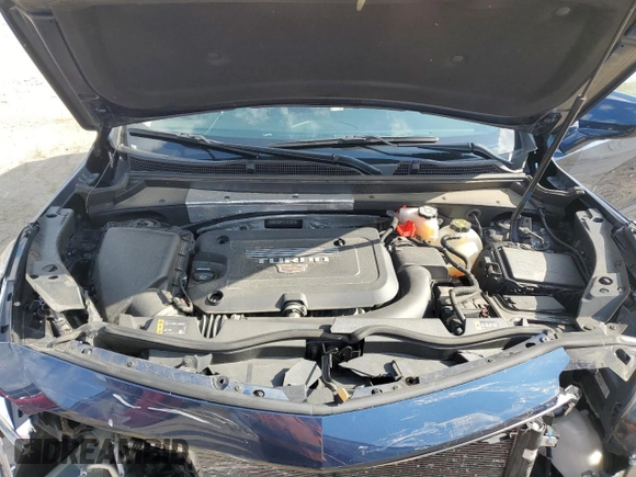 2020 Cadillac XT4 AWD Luxury with VIN 1GYFZBR41LF072810, listed as a Copart auction lot 46290883 with 28,258 mi miles and . Bid and sale history available at carsss.com. Image 12.