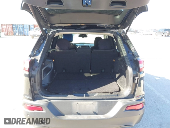 2016 Jeep Cherokee Latitude with VIN 1C4PJLCB8GW330017, listed as a IAAI auction lot 41444346 with 354,212 mi miles. Bid and sale history available at carsss.com. Image 17.