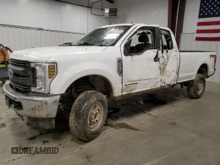 2018 Ford F-250 XL z VIN 1FT7X2BT5JEB94011, wystawiony jako Copart lot #52335695 z przebiegiem 77 325 mil mil oraz Szkoda całkowita • Salvage title. Historia ofert i sprzedaży dostępna na DreamBid. Obrazek 1.
