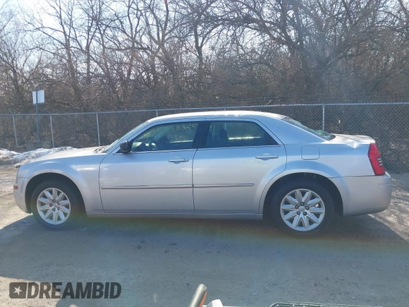 2008 Chrysler 300 LX with VIN 2C3KA43R48H251025, listed as a IAAI auction lot 41510553 with 104,103 mi miles. Bid and sale history available at carsss.com. Image 14.