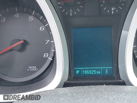 2012 Chevrolet Equinox LT w/1LT with VIN 2GNFLEE51C6263944, listed as a IAAI auction lot 41440349 with 186,925 mi miles. Bid and sale history available at carsss.com. Image 7.