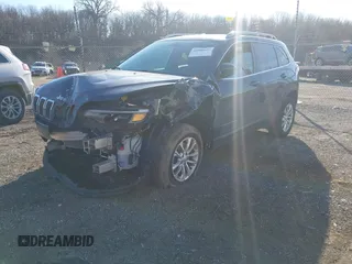 2019 Jeep Cherokee Latitude with VIN 1C4PJMCX4KD469454, listed as a IAAI auction lot 41488654 with 92,634 mi miles. Bid and sale history available at carsss.com. Image 17.