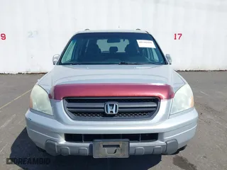 2004 Honda Pilot EX with VIN 2HKYF18684H602542, listed as a IAAI auction lot 42116418 with 240,737 mi miles. Bid and sale history available at carsss.com. Image 6.