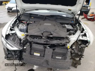 2021 Audi Q8 Premium z VIN WA1AVAF14MD028288, wystawiony jako Copart lot #42691223 z przebiegiem 23 508 mil mil oraz . Historia ofert i sprzedaży dostępna na DreamBid. Obrazek 12.