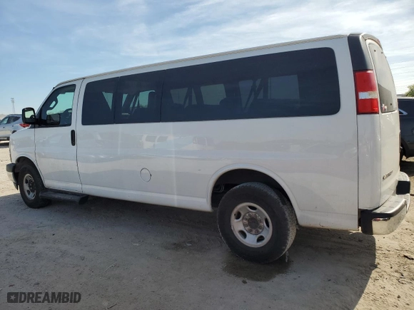 2019 Chevrolet Express Passenger LT with VIN 1GAZGPFG9K1171917, listed as a Copart auction lot 50441285 with 199,658 mi miles and Clean Title. Bid and sale history available at carsss.com. Image 2.