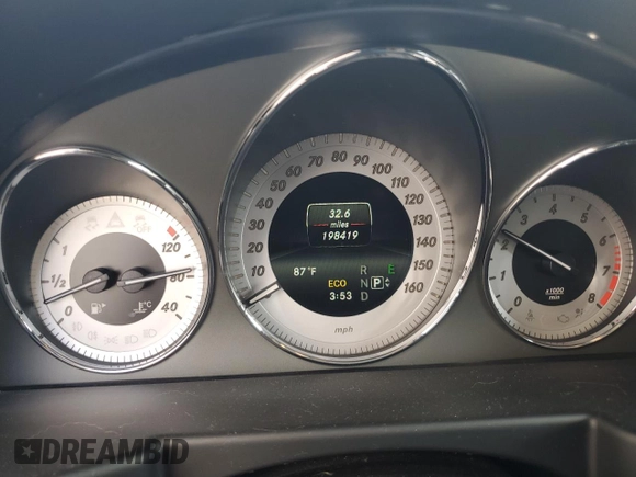 2014 Mercedes-Benz GLK 350 with VIN WDCGG5HB2EG334682, listed as a Copart auction lot 72395834 with 198,419 mi miles and Salvage Title. Bid and sale history available at DreamBid. Image 9.