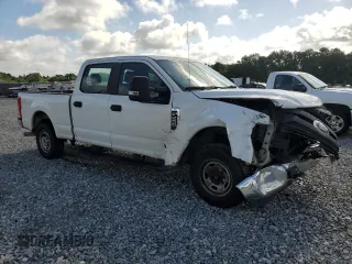 2017 Ford F-250 XL with VIN 1FT7W2A63HEE60828, listed as a Copart auction lot 61191275 with 248,325 mi miles and Salvage title. Bid and sale history available at DreamBid. Image 4.